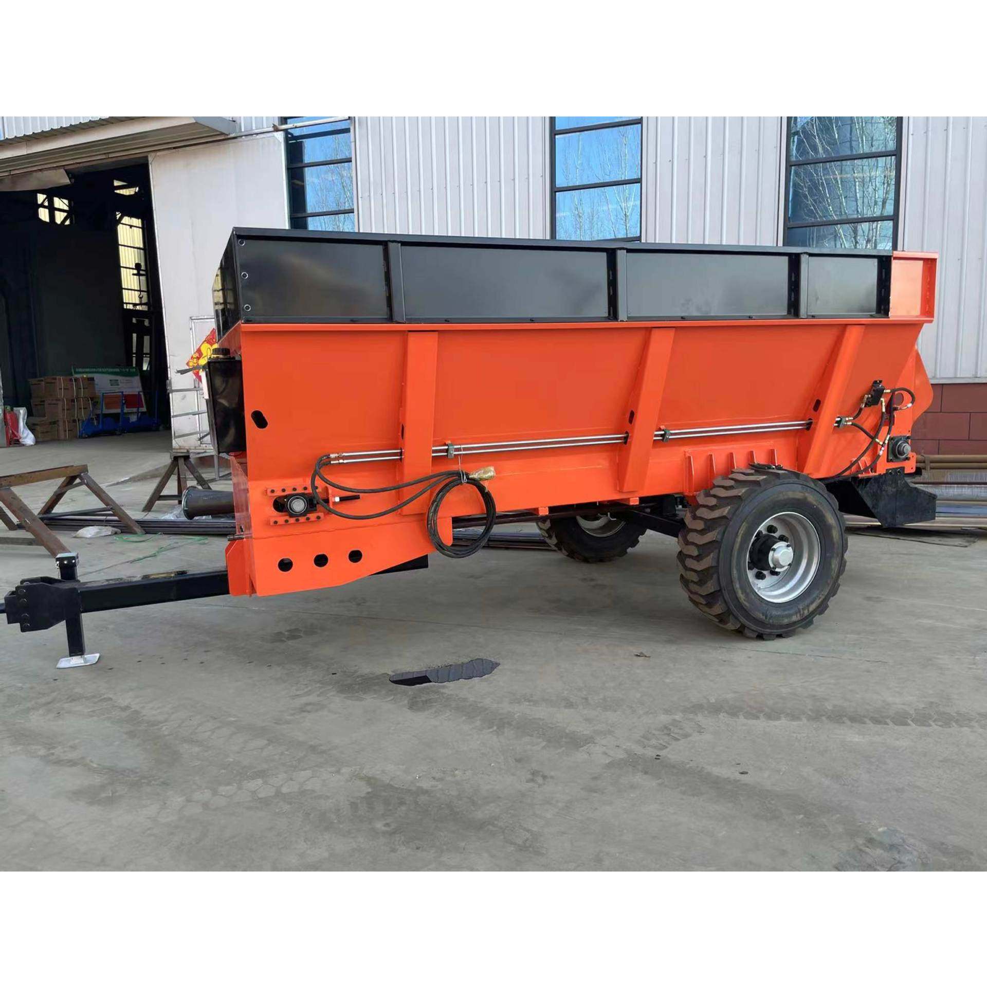 拖拉机牵引有机肥撒粪车 鸡粪猪粪牛粪横式绞龙撒粪车 抛撒车