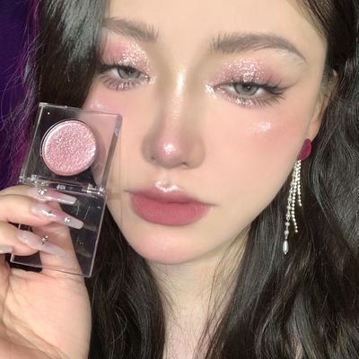 一眼显贵!断货王UD爆闪碎钻牛郎色单色眼影细闪高光哑光亮片百搭