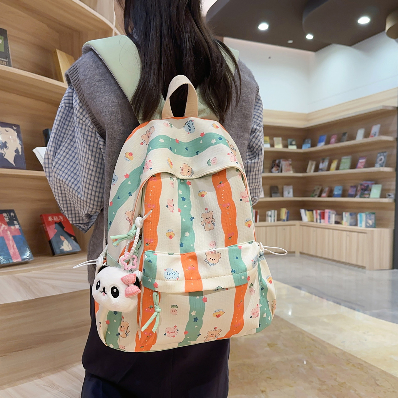 双肩包女小学生三到六年级2025年新款百搭初高中生少女大容量书包