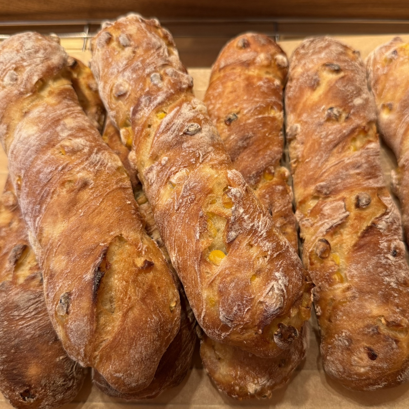 日本直邮满200包邮 北海道 coron面包店  生鲜面包到手变质不负责