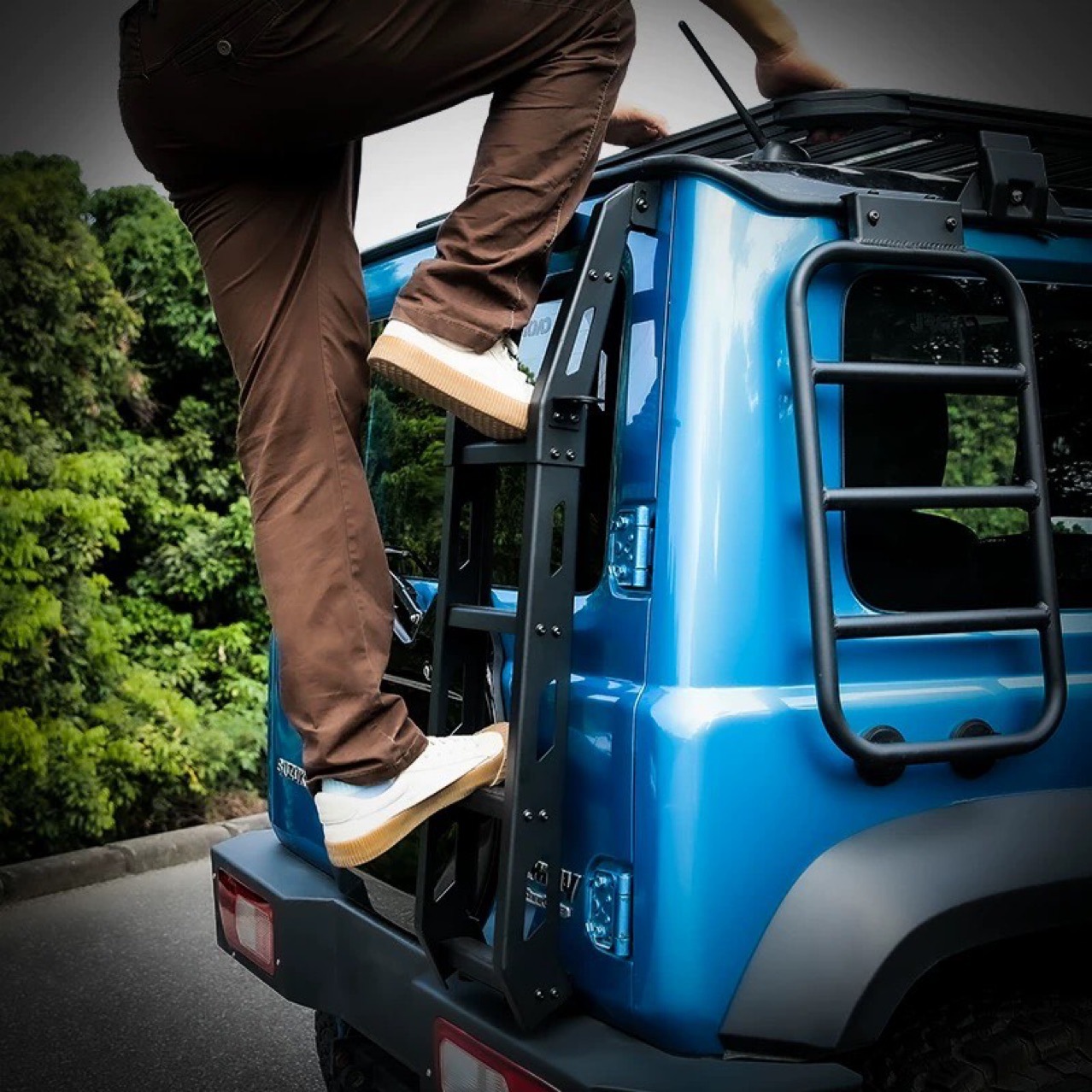 适用19-25款吉姆尼jimny