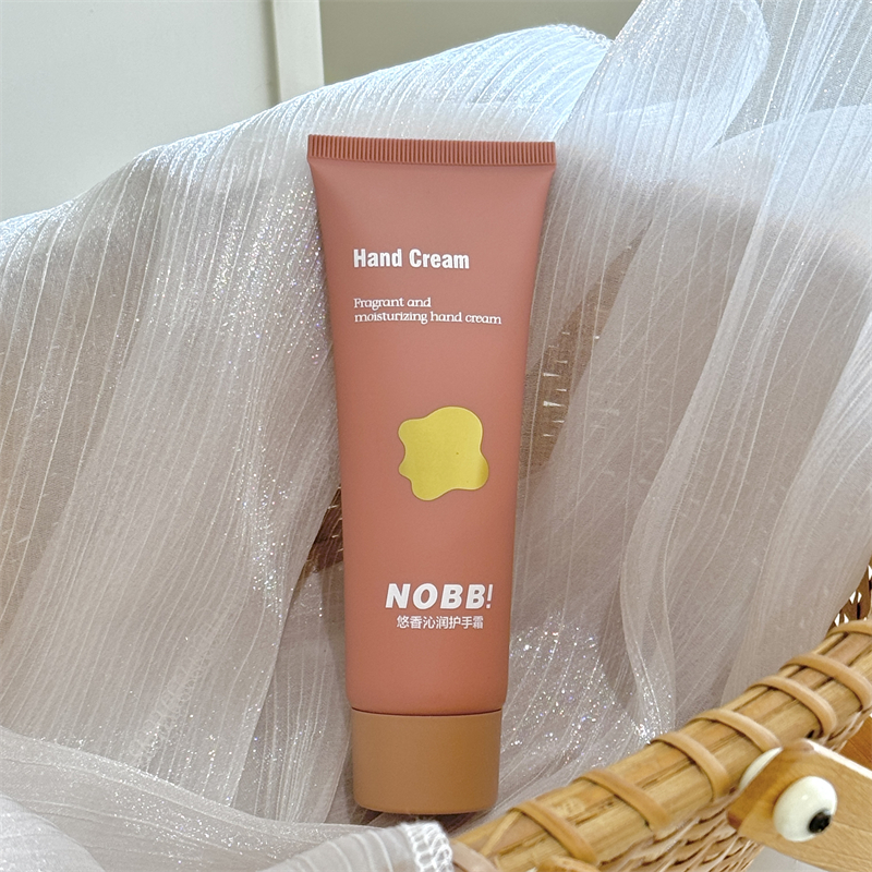拯救秋冬大干手~NOBB悠香沁秋冬多效滋润保湿香氛护手霜80g