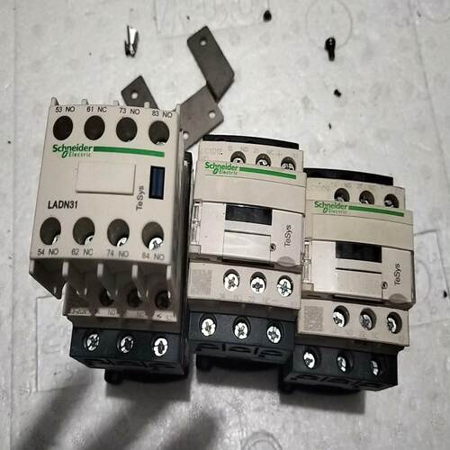 Schneider施耐德接触器 LAD4TBDL+辅助触点L