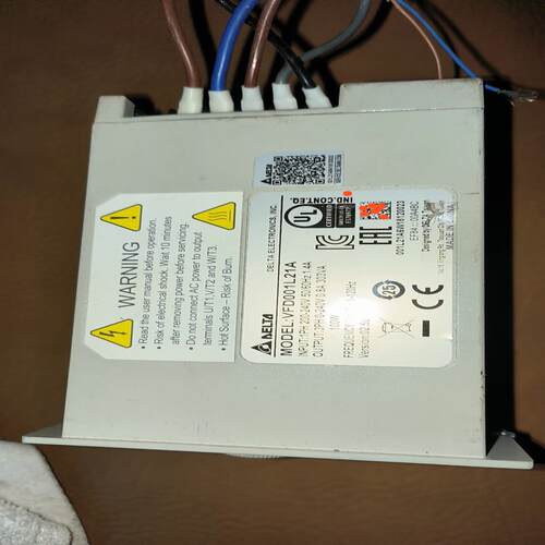 [德峰]sW台达变频器100！VFD001L21A