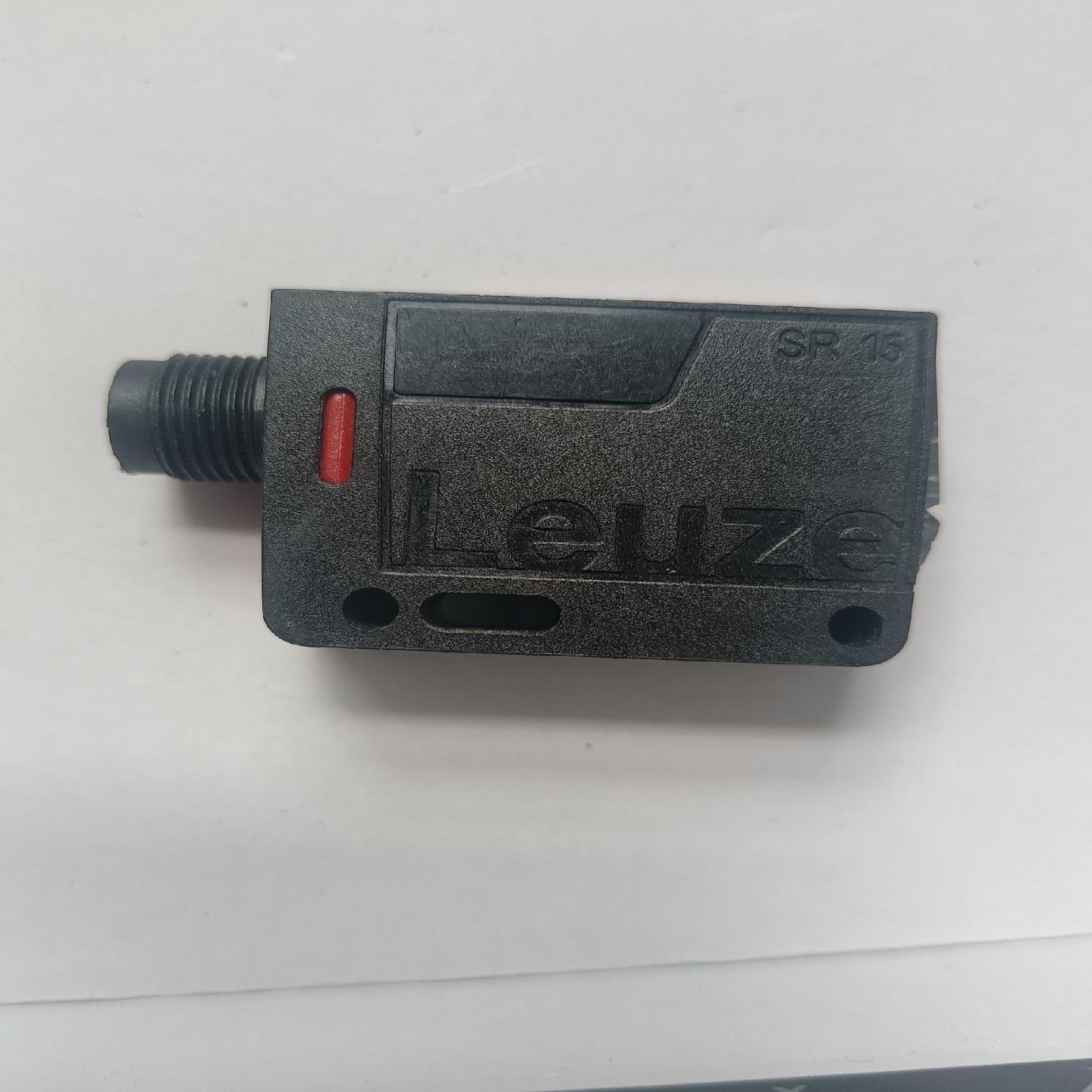 Leuze劳易测镜面反射光电开关 PRK15/4X-M12