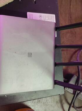 小米路由器Pro,型号R3P，成色如图，实物拍摄，工能正常，