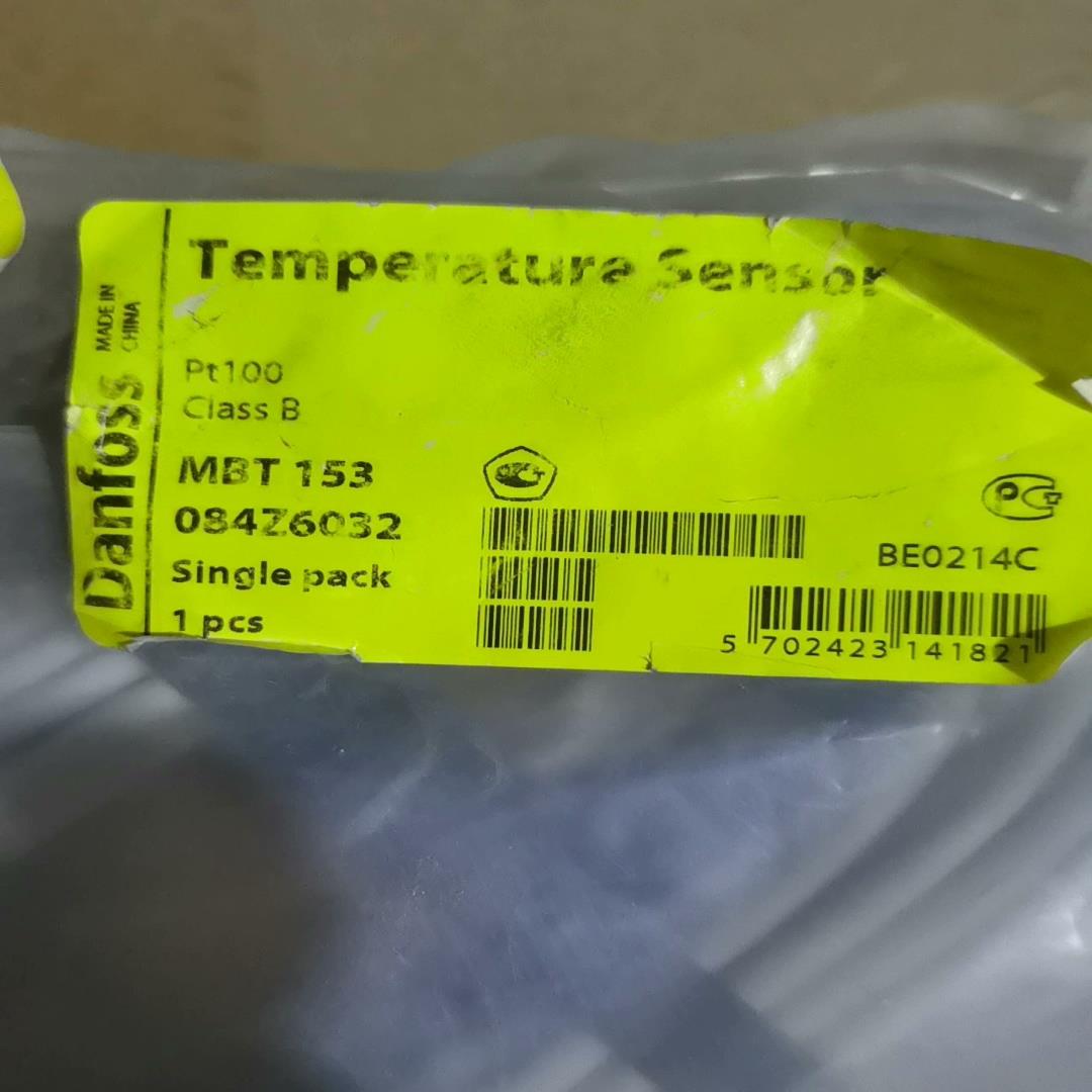 MBT153-084Z6032丹佛斯PT100温度传感器一只