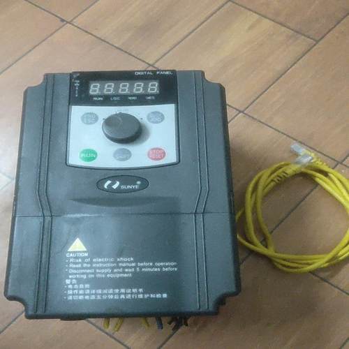 日业变频器CM530-A4T4R0GB/5R5PB，380Ⅴ