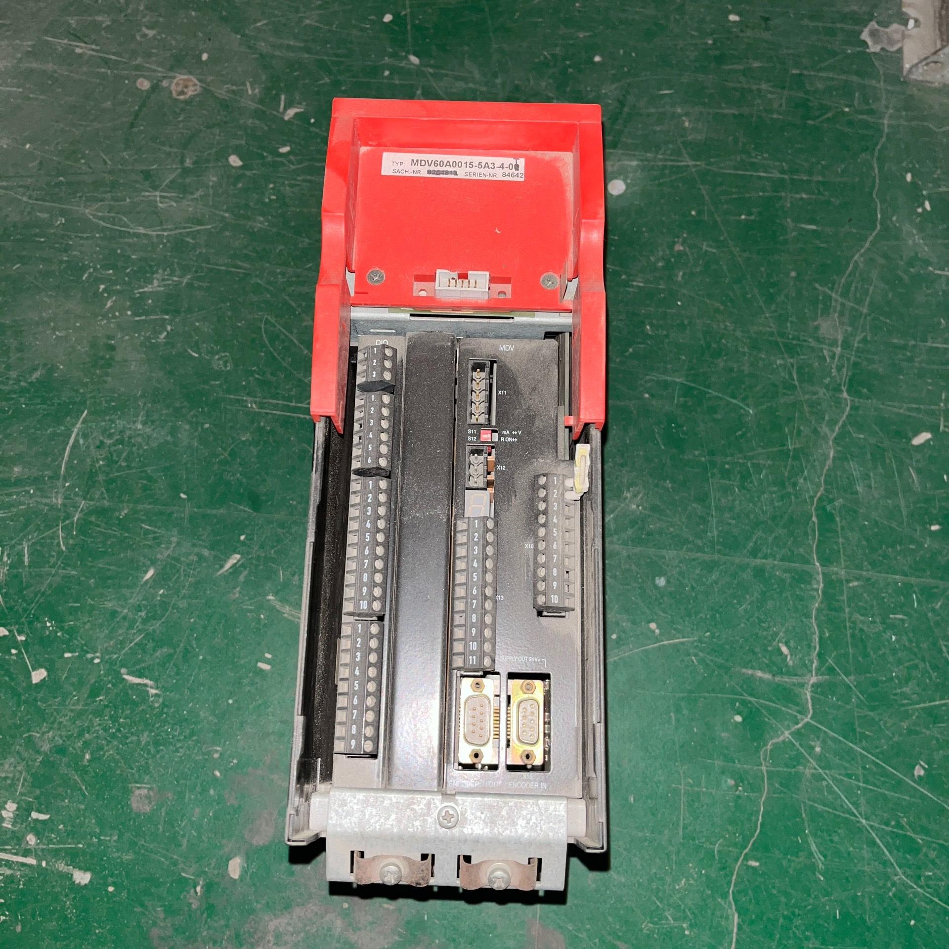 SEW变频器MDV60A0015-5A3-4-00