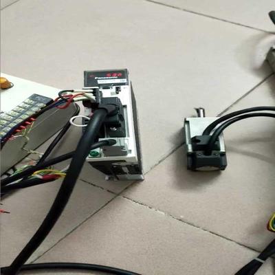 A5电机100W配驱动器MADHT1505E，功能正常实