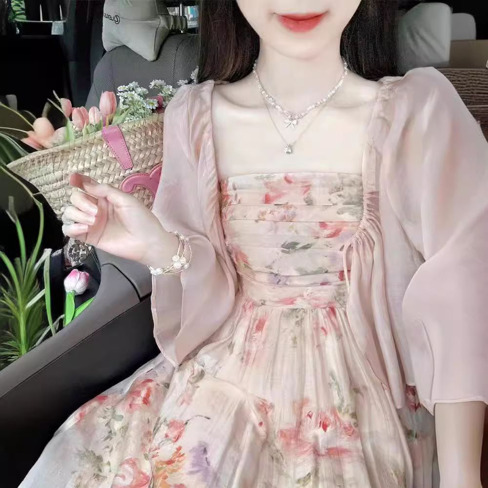 法式温柔甜美减龄抹胸碎花连衣裙子女夏天外穿防晒衫上衣两件套装