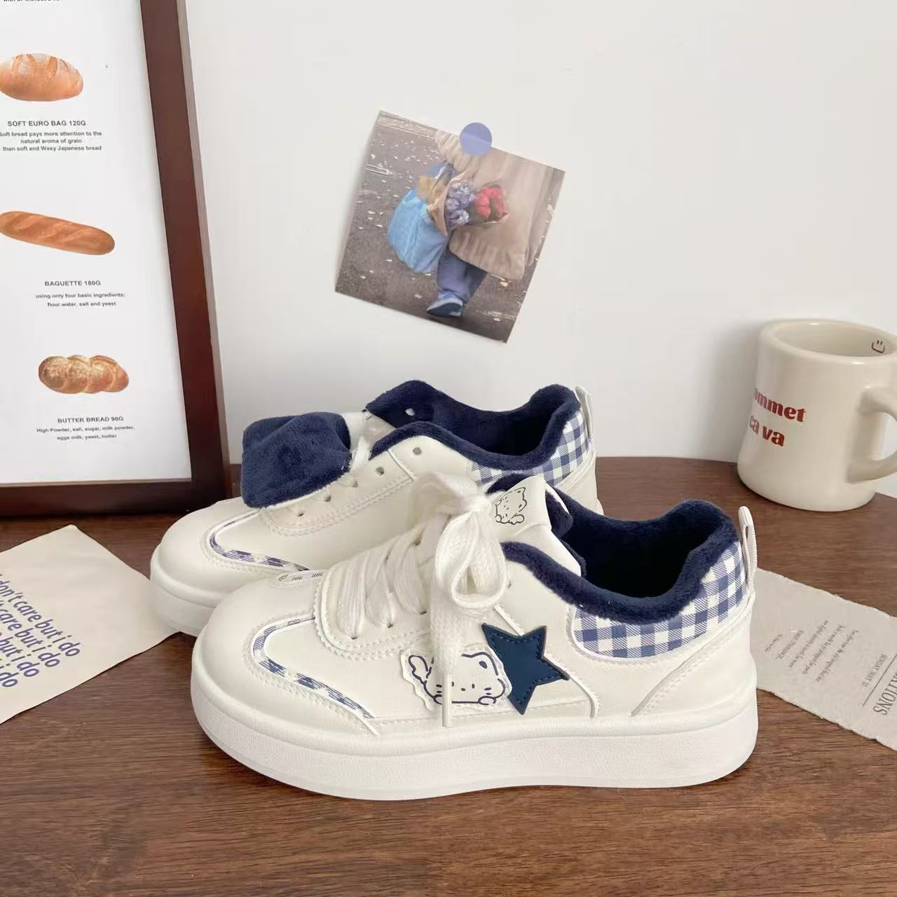 冬季保暖加绒星星小白鞋女棉鞋