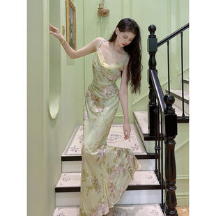 法式复古小清新吊带连衣裙子女烂花绡春天一抹绿长裙