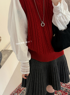 馨菲背小金扣马甲两件套套装(含41.7绵羊毛)(马甲+衬衫)75177