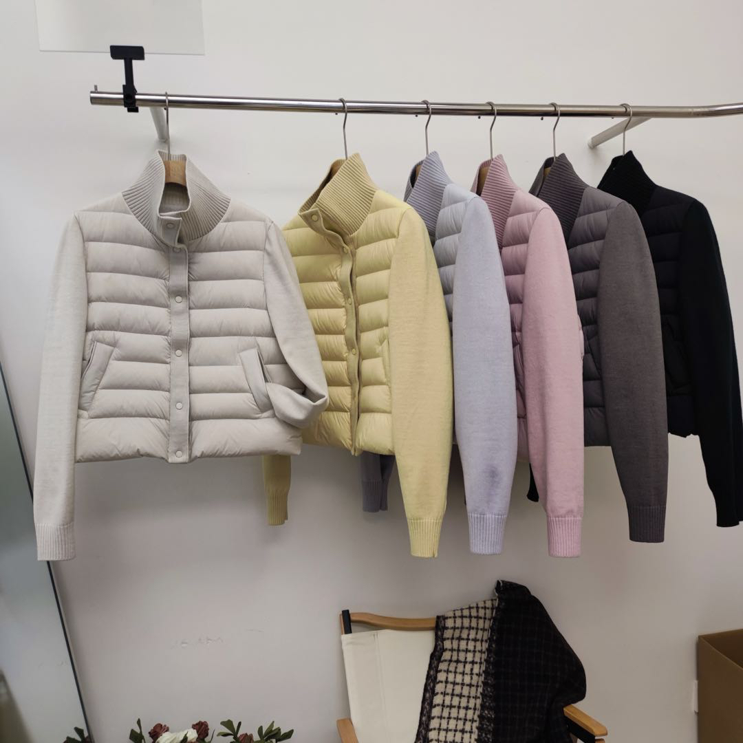 馨菲福利款可溯源韩系拼接针织袖羽绒服(含90白鸭绒)5808SS