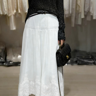 t901 没有配件 馨菲设计26年春款 重工蕾丝拼接设计感长裙半身裙