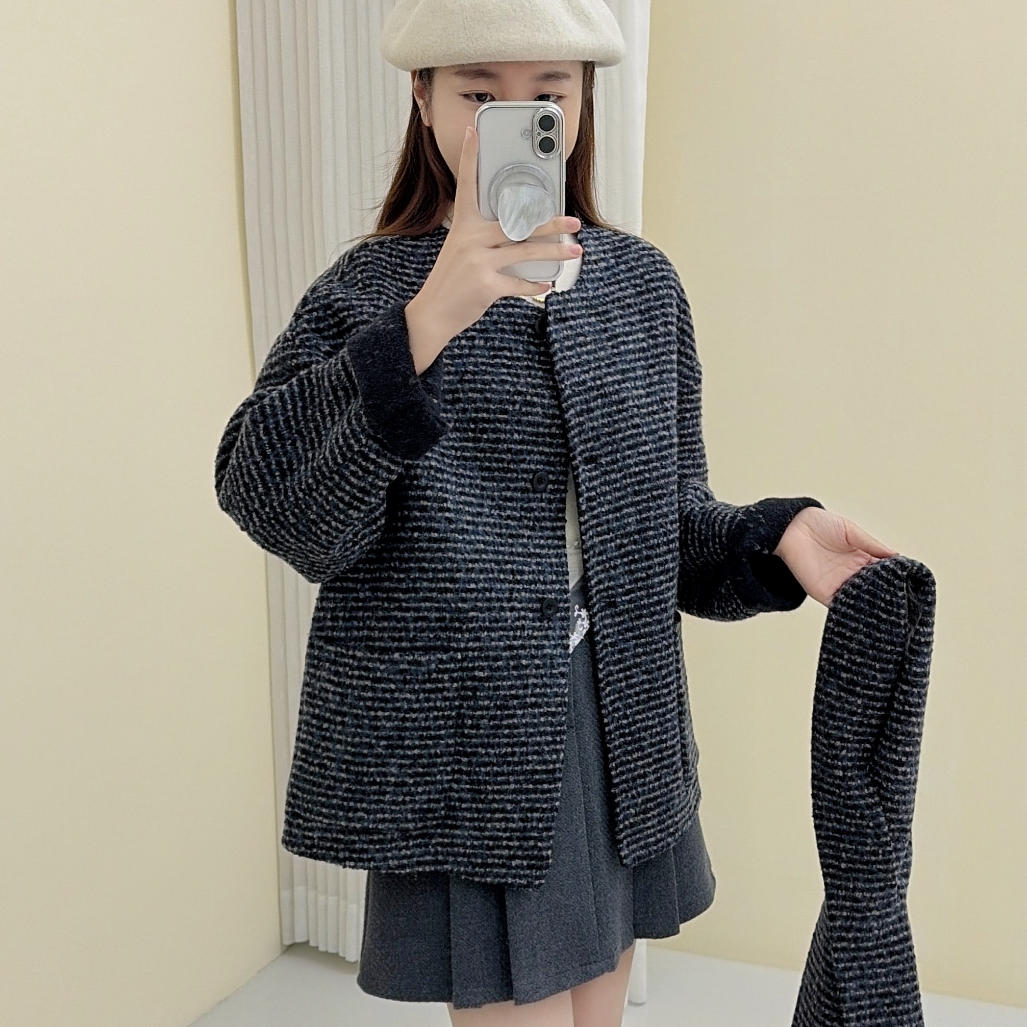 馨菲家圆领韩系新款羊毛外套(配围脖)（含100羊毛）31210085273G