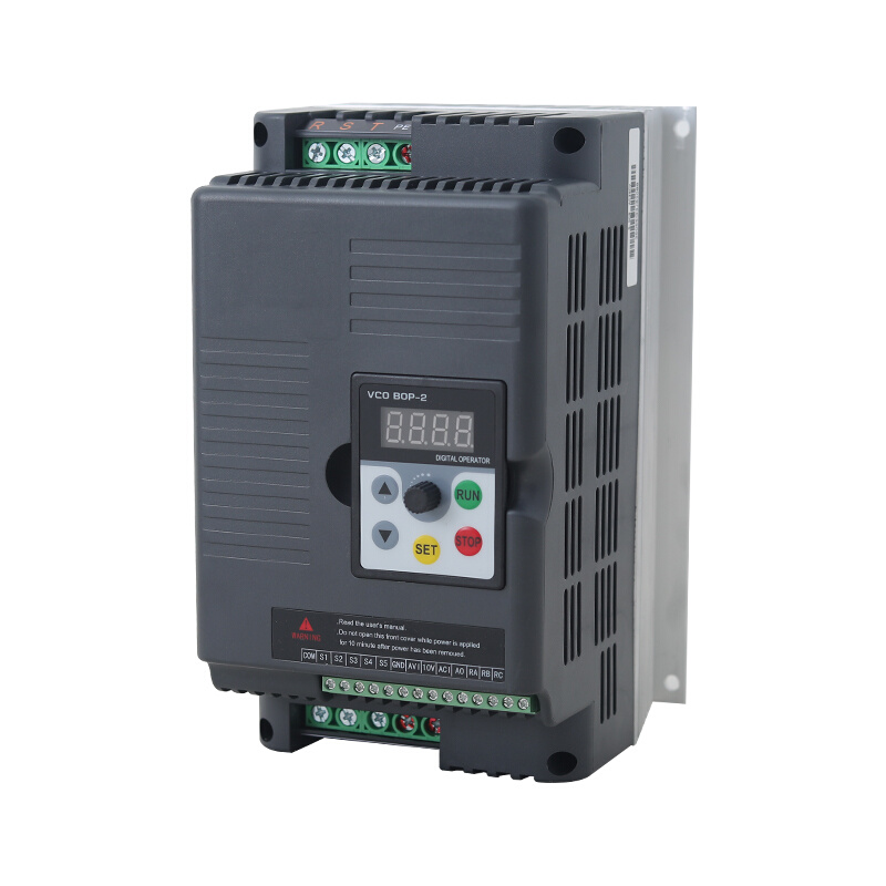 变频器三相单相220v转380v1.5/2.2/5.5千瓦7.5kw电机水泵调速器