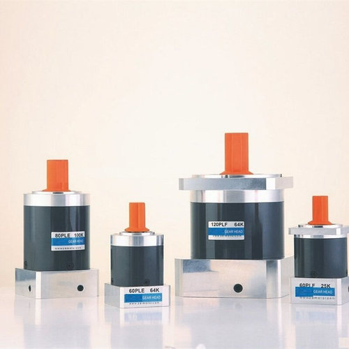 现货配1KW 台达2KW 3KW 5.5KW伺服电机精密行星减速机PLF120 160