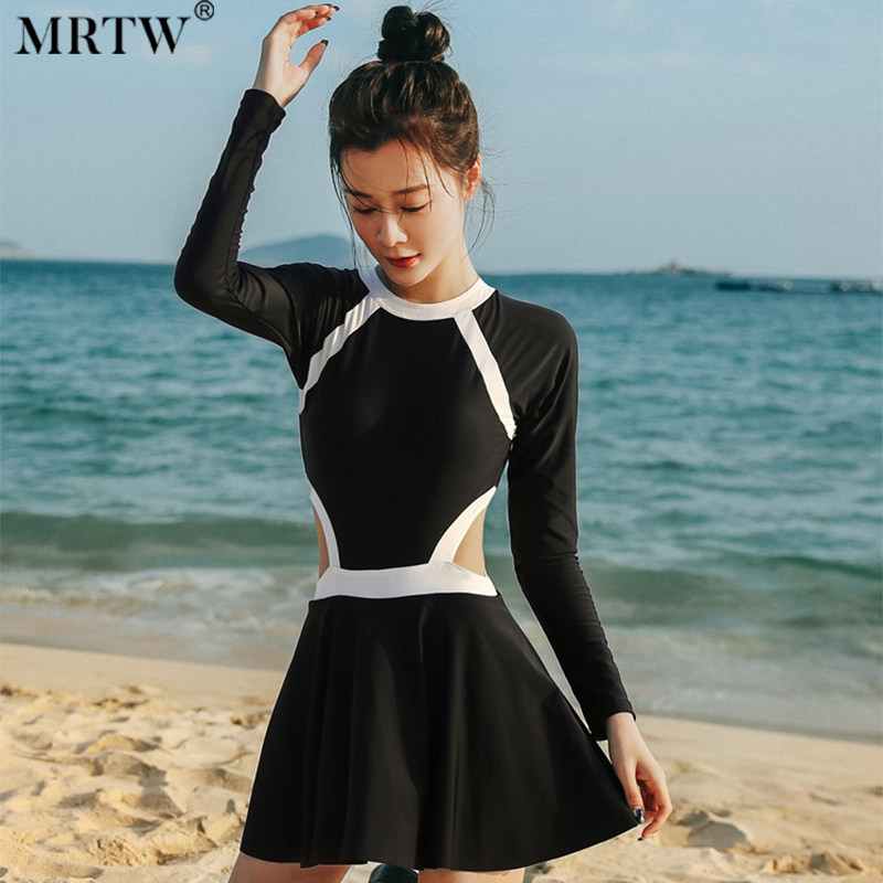 2024夏季新款保守遮肚显瘦海边连体泳衣女款长袖连体裙式温泉泳装
