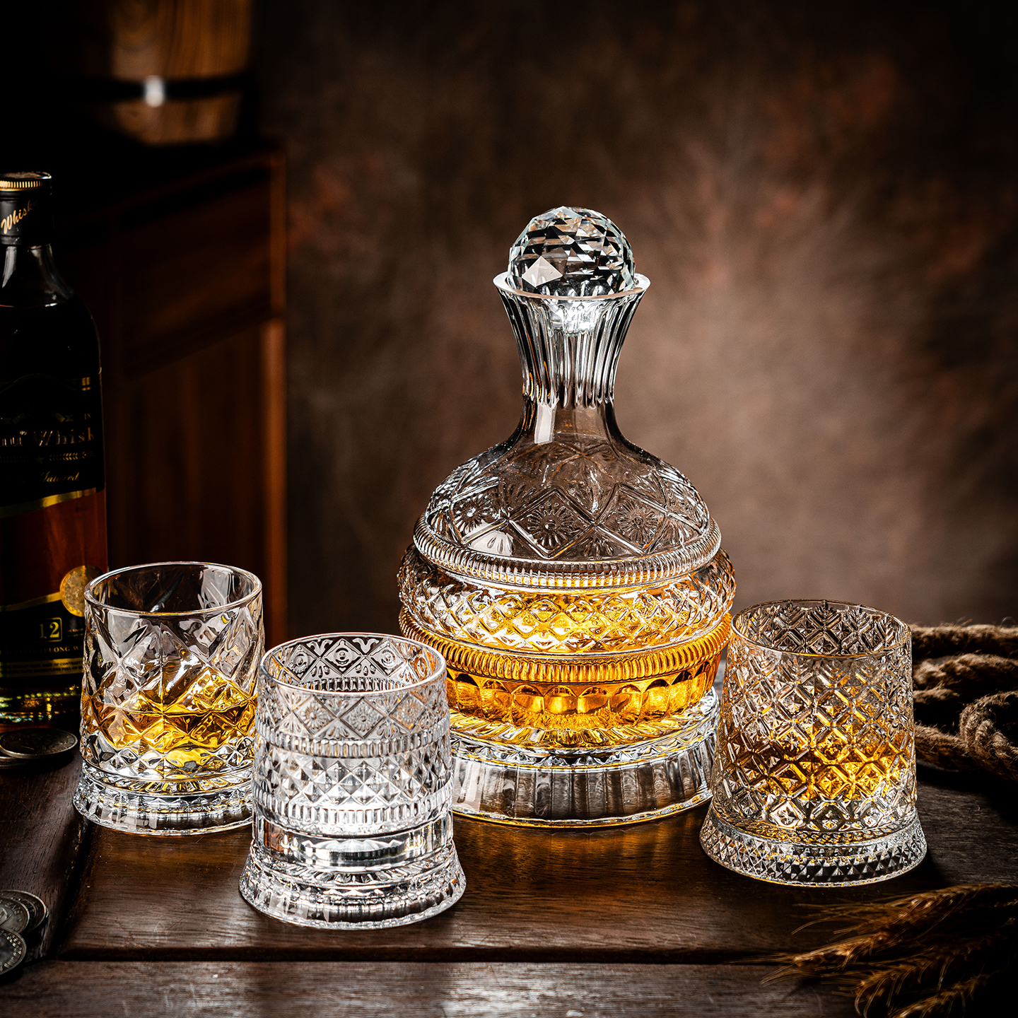 水晶解压旋转威士忌杯