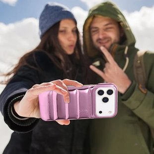 适用iphone17手机壳苹果air漆光镜面羽绒服15promax漆面12/13pro半包日韩11腕带保护套14气垫炫彩11女防摔16