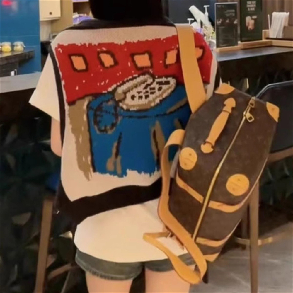 2025新款卡通针织马甲披肩