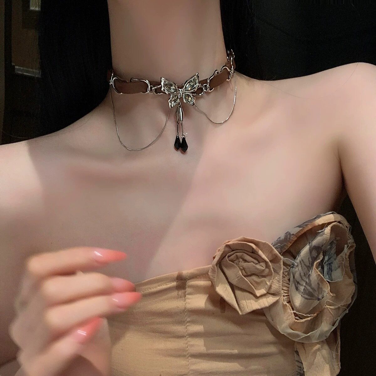 甜酷辣妹蝴蝶水滴链颈圈