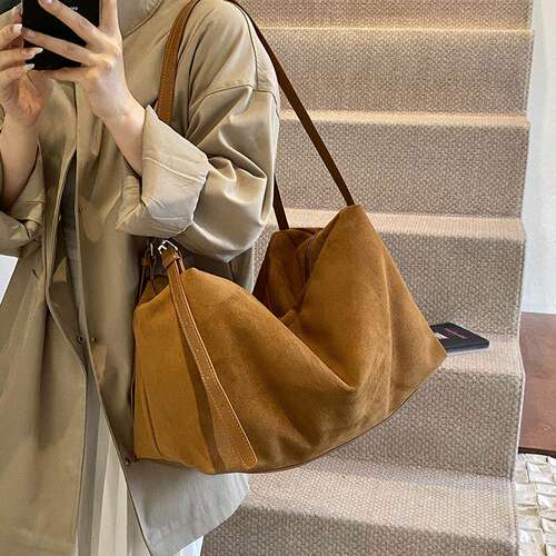 意尔康高级质感复古大容量包包女2026新款秋冬季通勤单肩包大学生