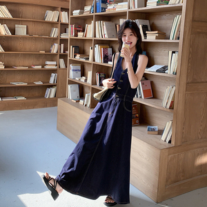 209-3236-p155-k228法式复古港风V领牛仔度假连衣裙,女装连衣裙,浙宝210（原浙宝191）