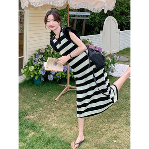 韩系简约小飞袖条纹连衣裙女夏高级感炸街t恤裙时髦小众学院风图片