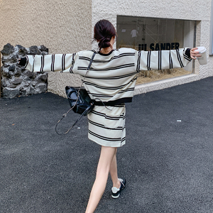 韩版条纹拼接卫衣套装女2025春秋季新款高腰短裙休闲运动风两件套图片