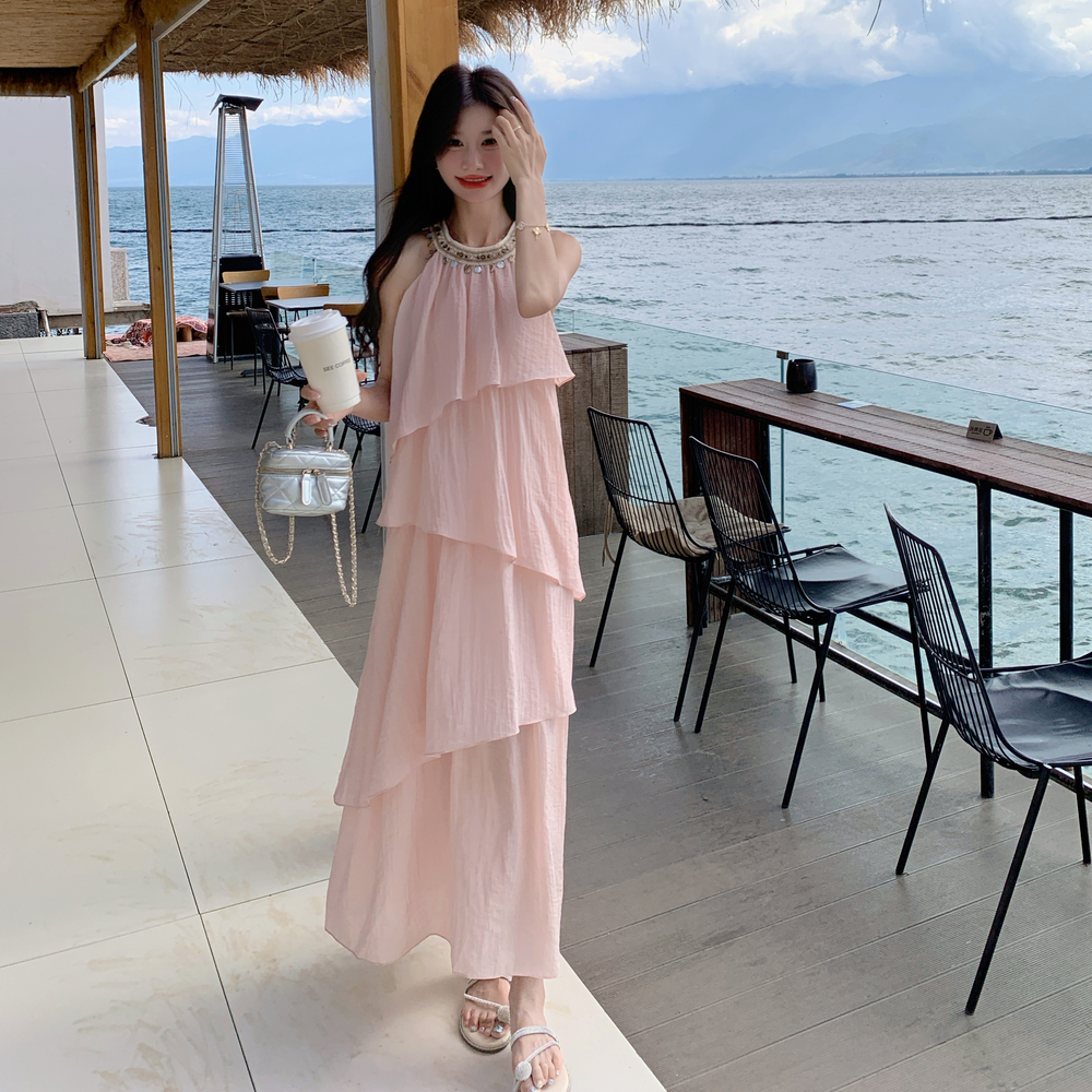 度假风绝美粉色雪纺挂脖连衣裙女夏2025年新款超火好看松弛感长裙，女装连衣裙，浙宝210（原浙宝191）