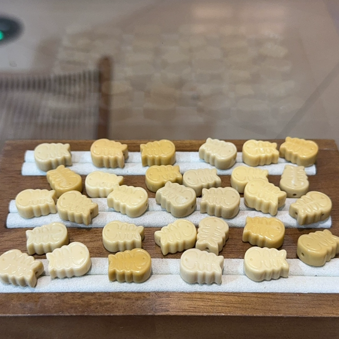 金膏玉鱼骨头配件手工DIY文玩手链项链隔珠饰品时尚配饰