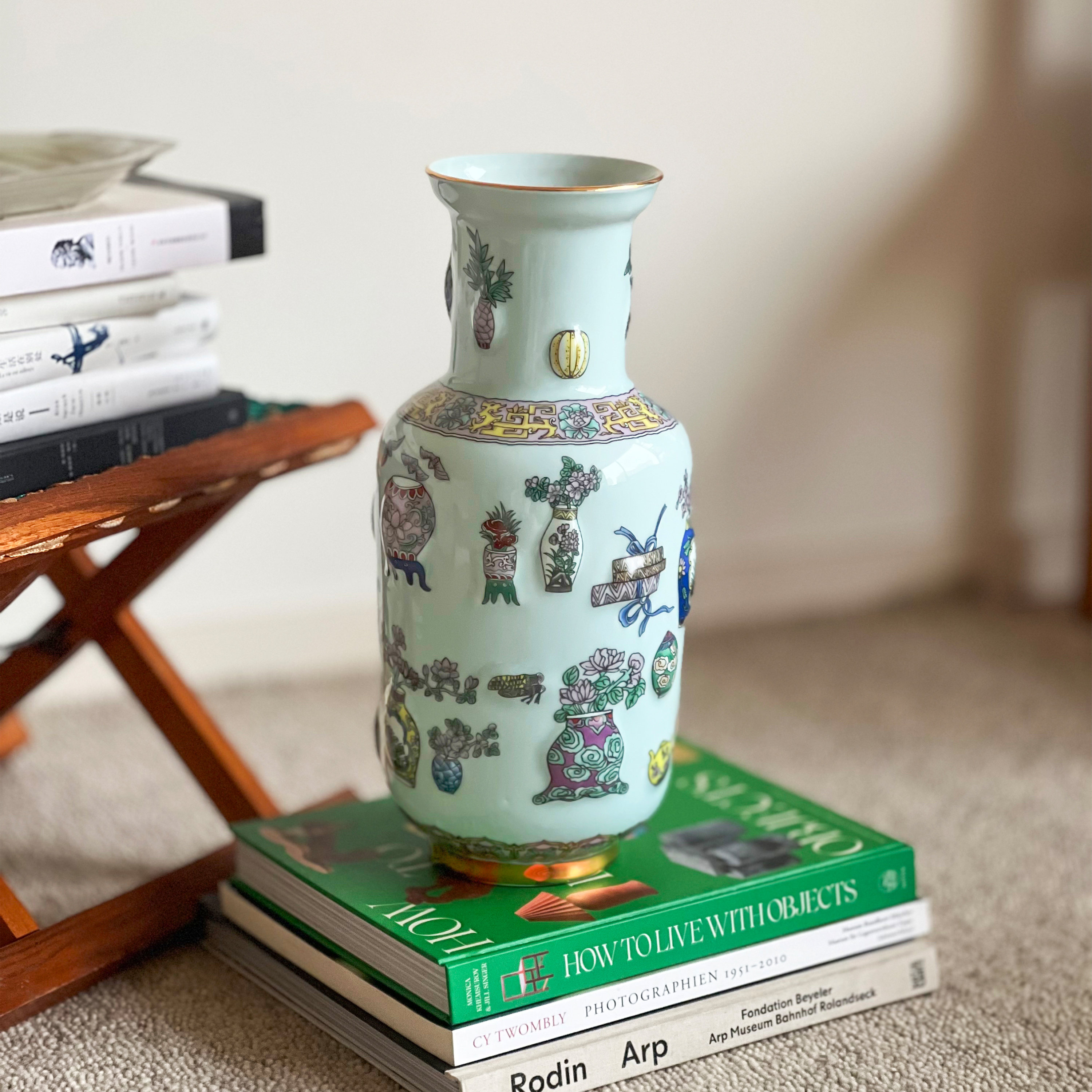 景德镇晚清风彩色立体花瓶