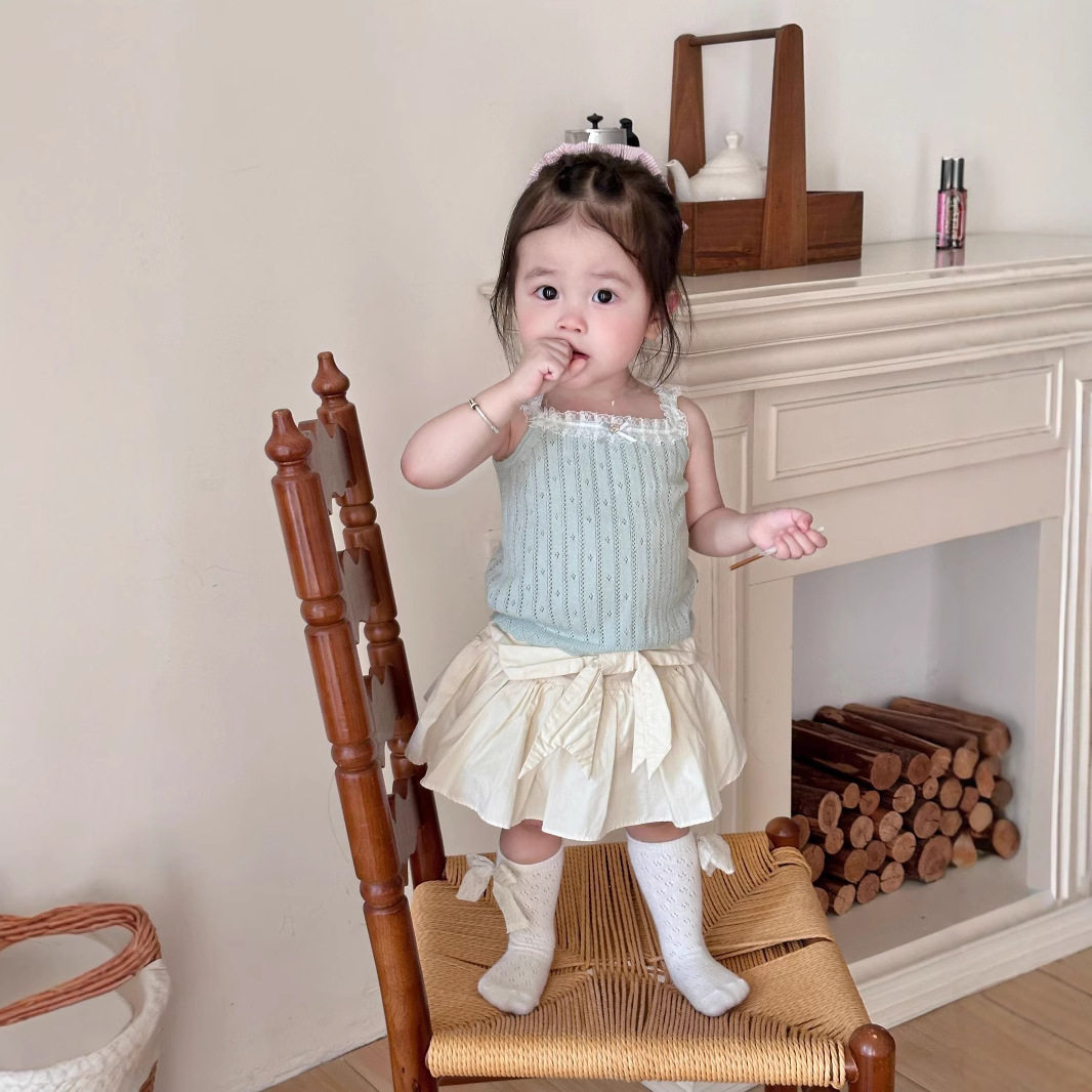 Cutemily春夏女婴童圆领针织上衣女宝莫代尔镂空吊带蕾丝薄款背心