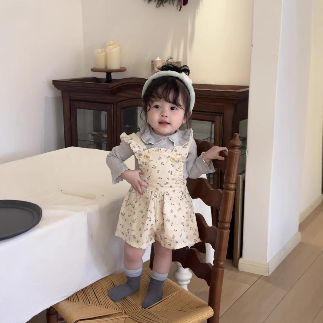 Cutemily春夏ins女婴童棉斜纹背带裤女宝可爱荷叶蓝碎花吊带短裤