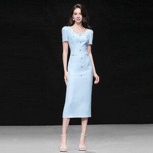 W夏季新款气质名媛千金风方领泡泡袖收腰显瘦直筒长裙连衣裙女