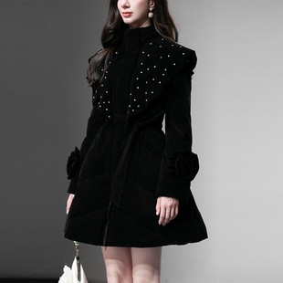 20255冬新款女装星空点缀手工打钻花朵浪漫甜美短款平绒羽绒服90