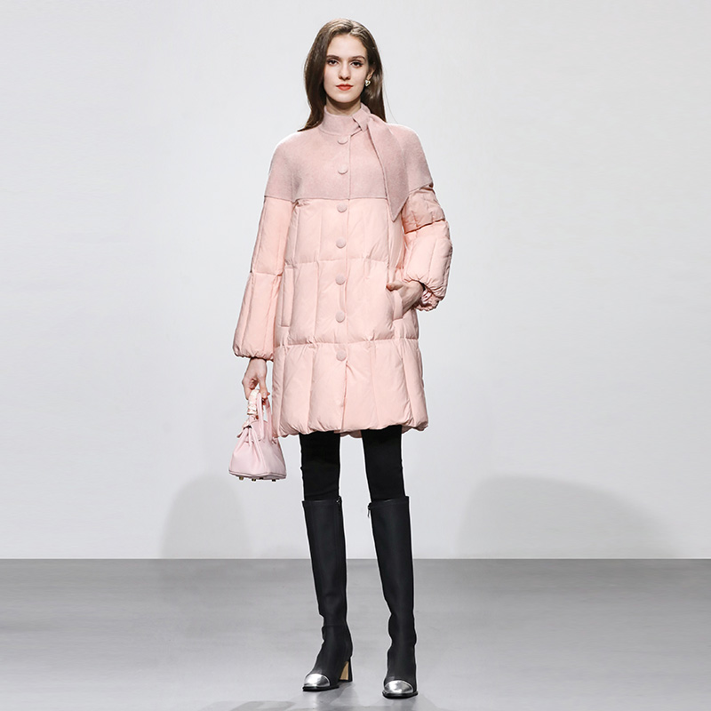 袖面料拼接灯笼袖羽绒服