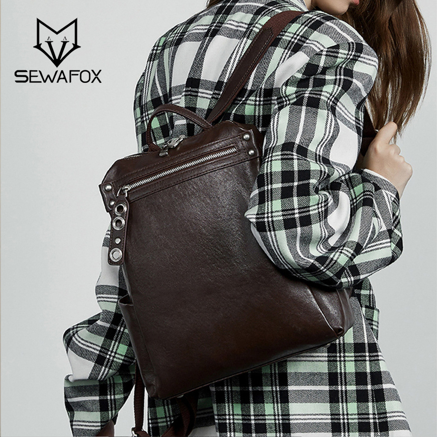 时尚双肩包2025新款大容量旅行轻便小众高级感女出差时尚旅行背包