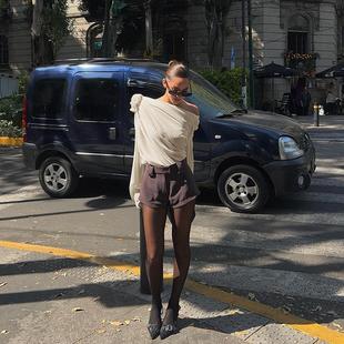 dimensional three loose shoulder style top oblique flower