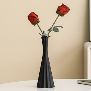 法国简约陶瓷花瓶黑色高级细长颈台面装饰瓶居家客厅卧室桌面摆件