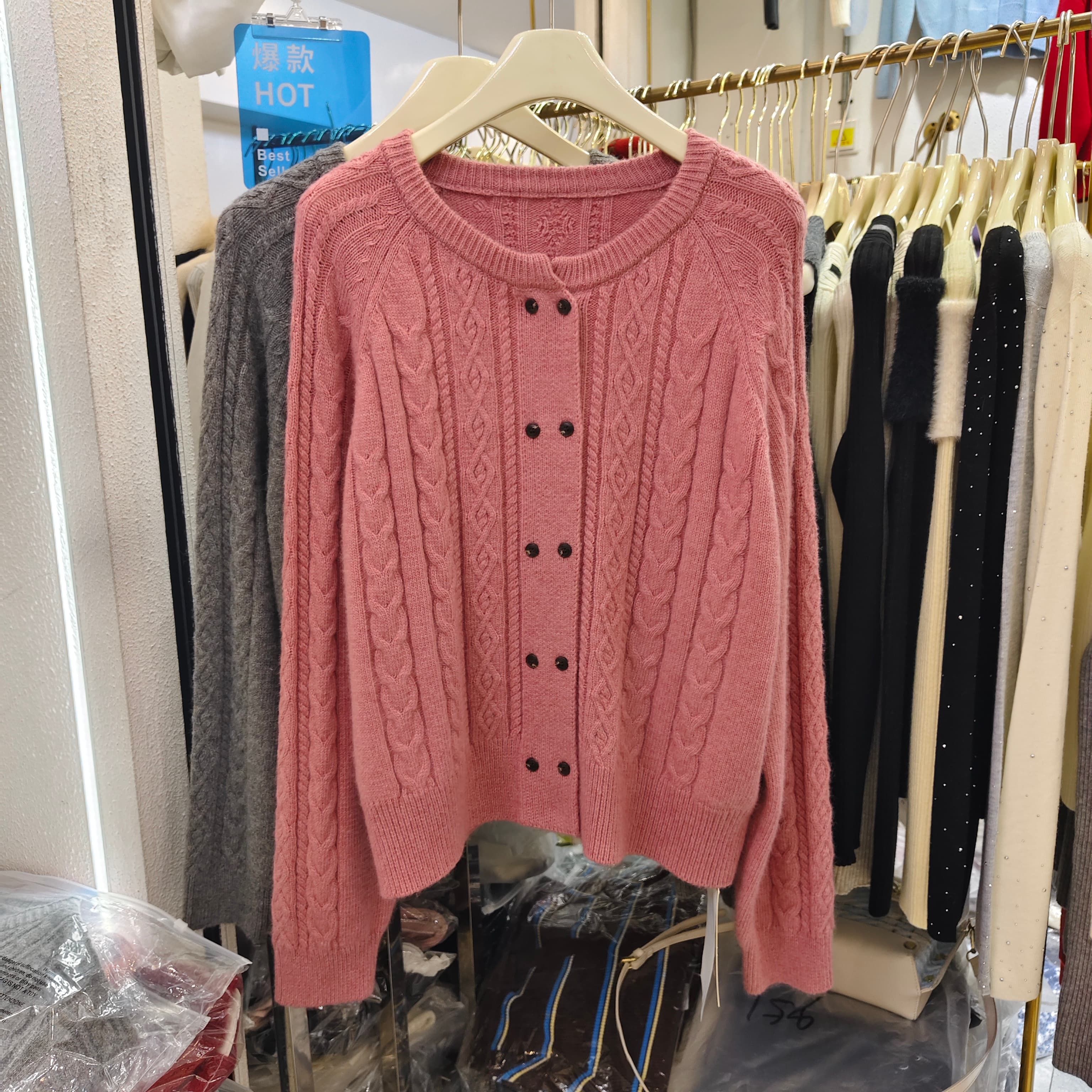 双排扣圆领绵羊毛针织开衫女