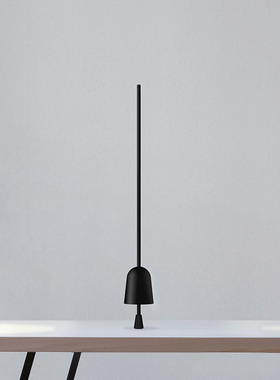 意大利Luceplan 可滑动杆型台灯 Ascent D78 LED创意设计进口