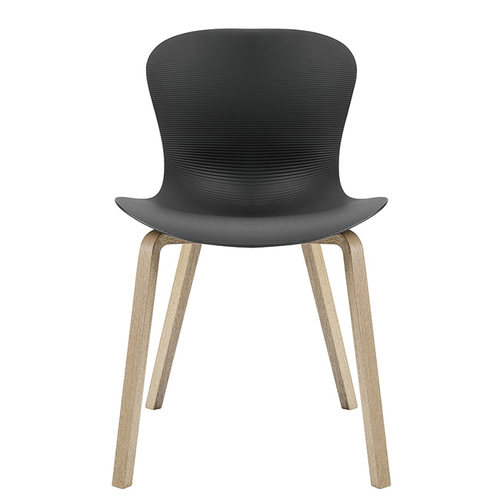 丹麦Fritz Hansen 木椅子 木腿 Nap Chair 创意设计进口