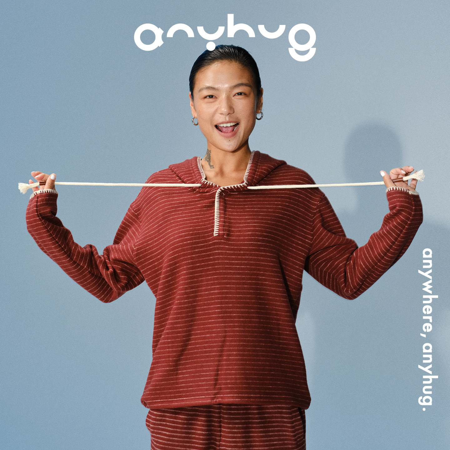 AnyHug复古条纹连帽卫衣女早秋宽松套头连帽外套百搭休闲运动上衣