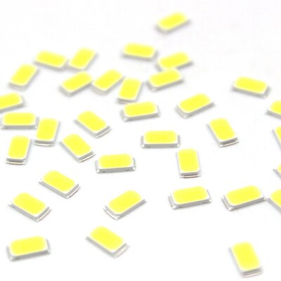 LED灯珠5730/5050/2835/7030贴片灯白灯发光0.5W大功率光源吸顶灯