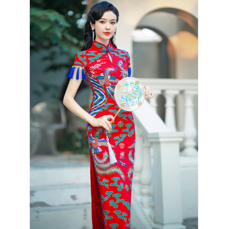 江南春天2024新款红色凤袍妈妈装订婚敬酒服结婚礼服高端走秀旗袍