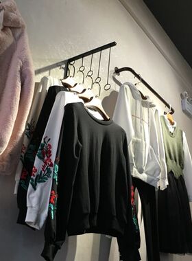 铁艺服装店展示架上墙吊环展示架挂钩服装架正挂点挂内衣库吊衣架